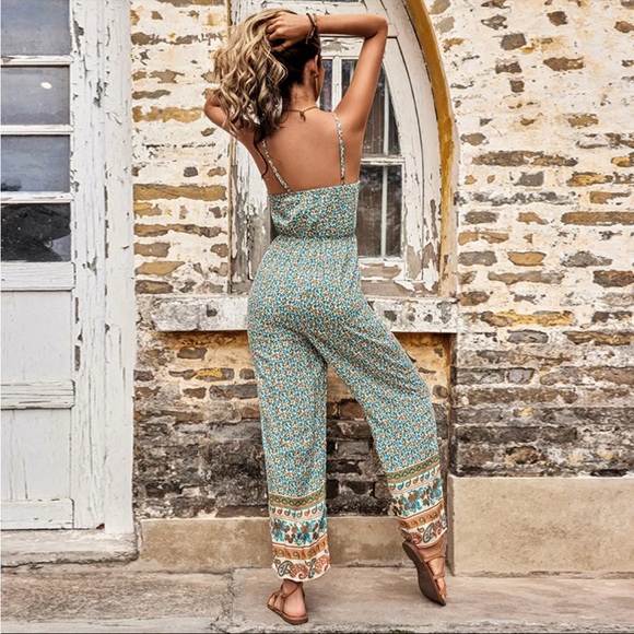 (Last 1)) 💥Bohemian jumpsuit floral design wide leg one piece - Picture 5 of 7